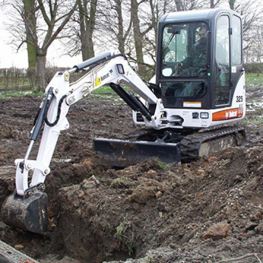 Мини-экскаватор Bobcat 325